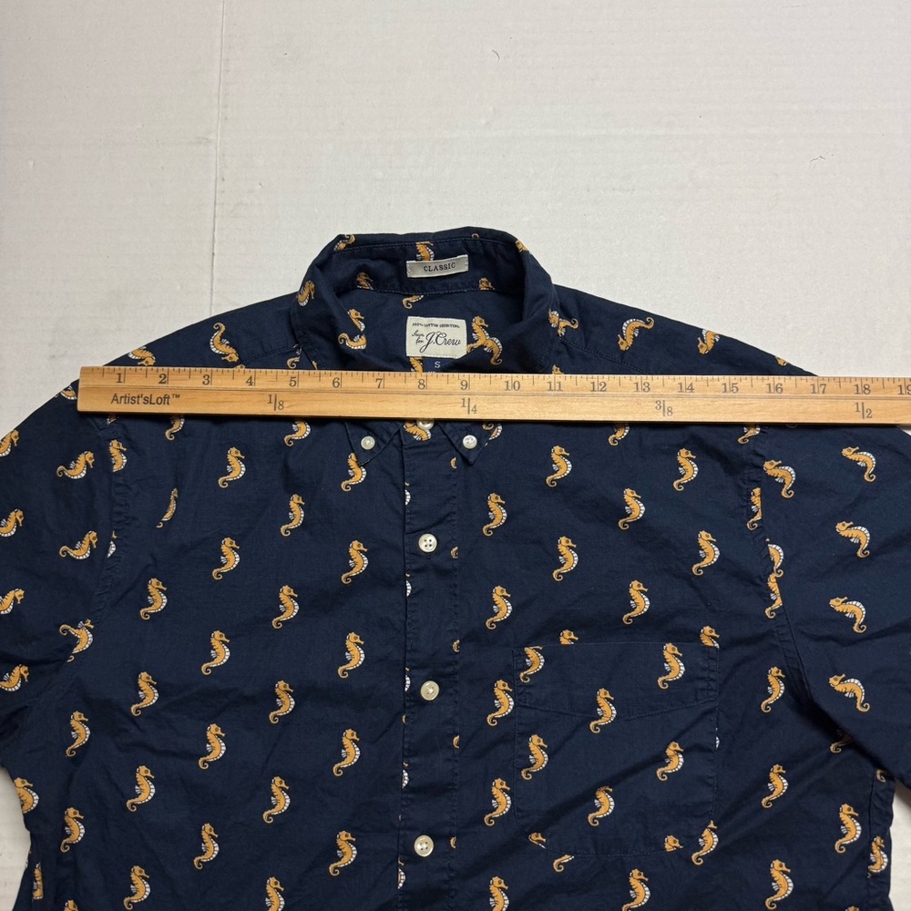 J. Crew Men's Seahorses All-Over Print Short Sleeve Button Up Shirt Size: Small - Picture 6 of 10